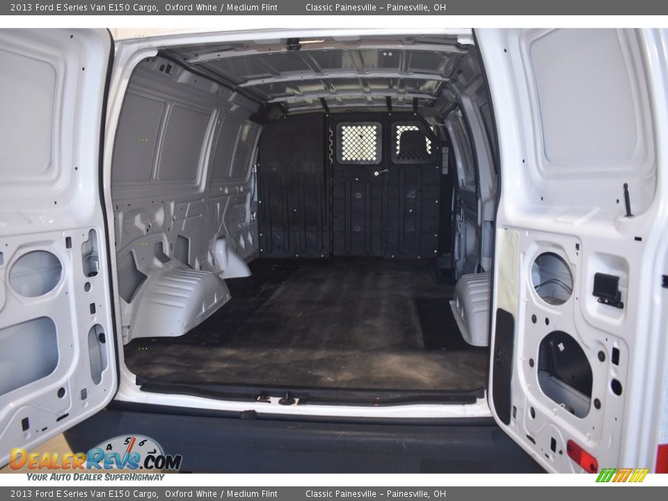 2013 Ford E Series Van E150 Cargo Oxford White / Medium Flint Photo #8