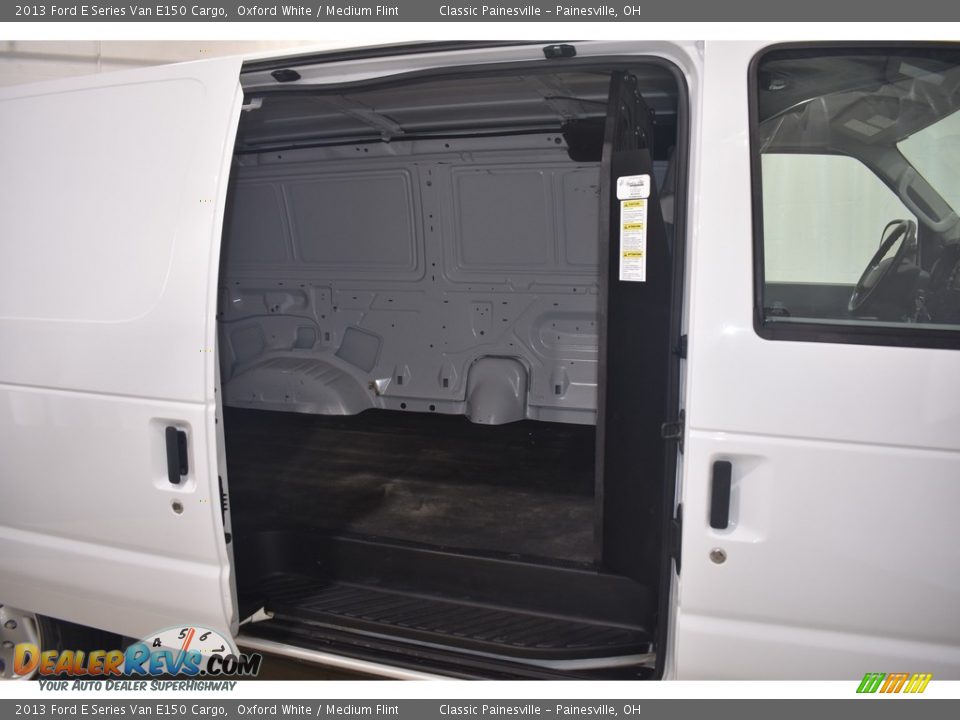 2013 Ford E Series Van E150 Cargo Oxford White / Medium Flint Photo #9