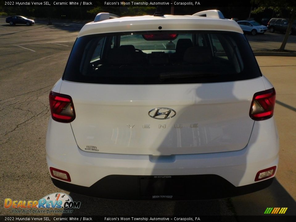 2022 Hyundai Venue SEL Ceramic White / Black Photo #3