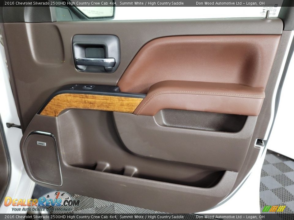 Door Panel of 2016 Chevrolet Silverado 2500HD High Country Crew Cab 4x4 Photo #29