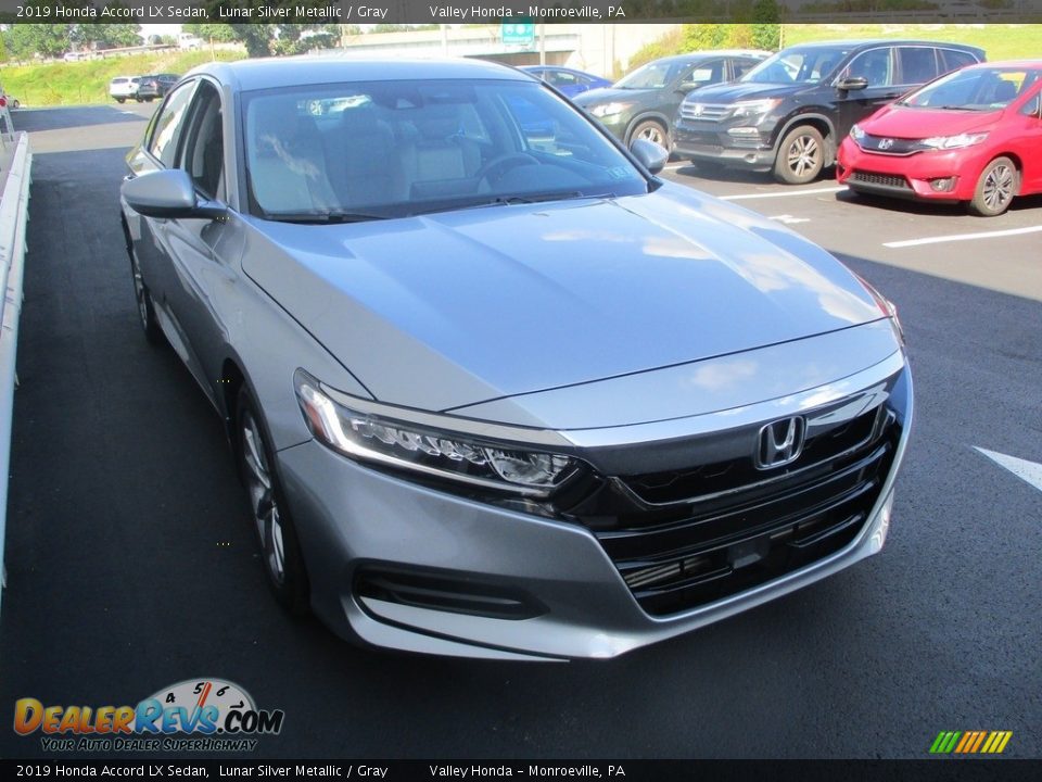 2019 Honda Accord LX Sedan Lunar Silver Metallic / Gray Photo #7