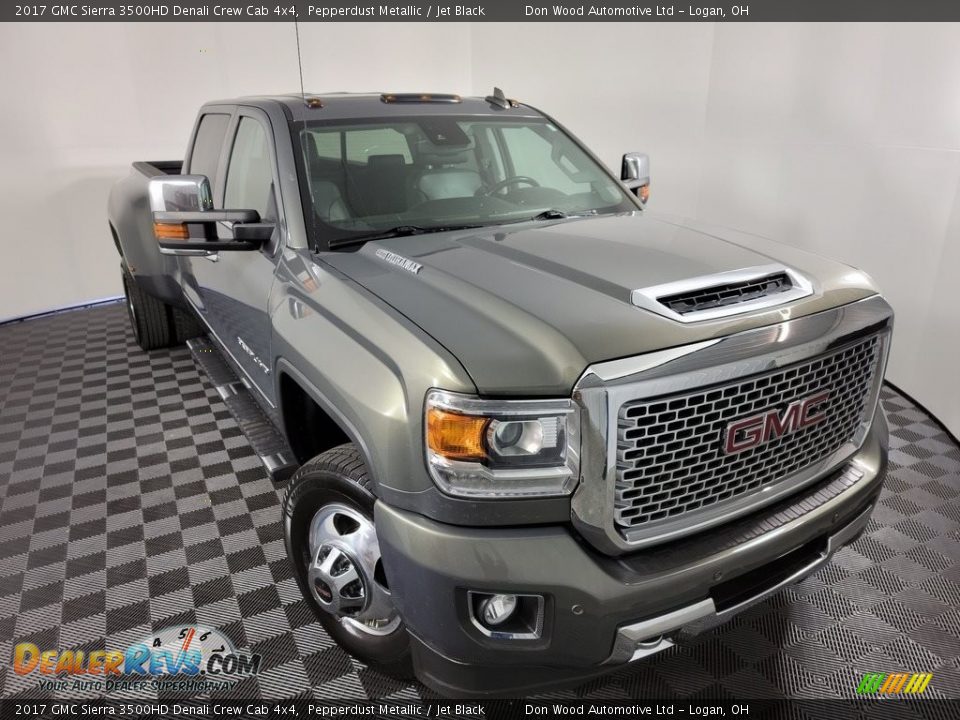 2017 GMC Sierra 3500HD Denali Crew Cab 4x4 Pepperdust Metallic / Jet Black Photo #5