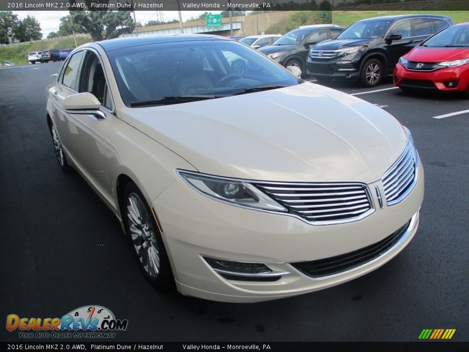 Front 3/4 View of 2016 Lincoln MKZ 2.0 AWD Photo #7