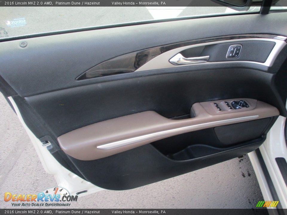 Door Panel of 2016 Lincoln MKZ 2.0 AWD Photo #10