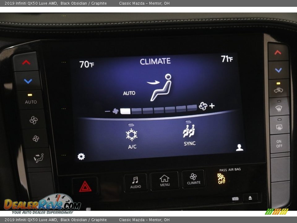 2019 Infiniti QX50 Luxe AWD Black Obsidian / Graphite Photo #17