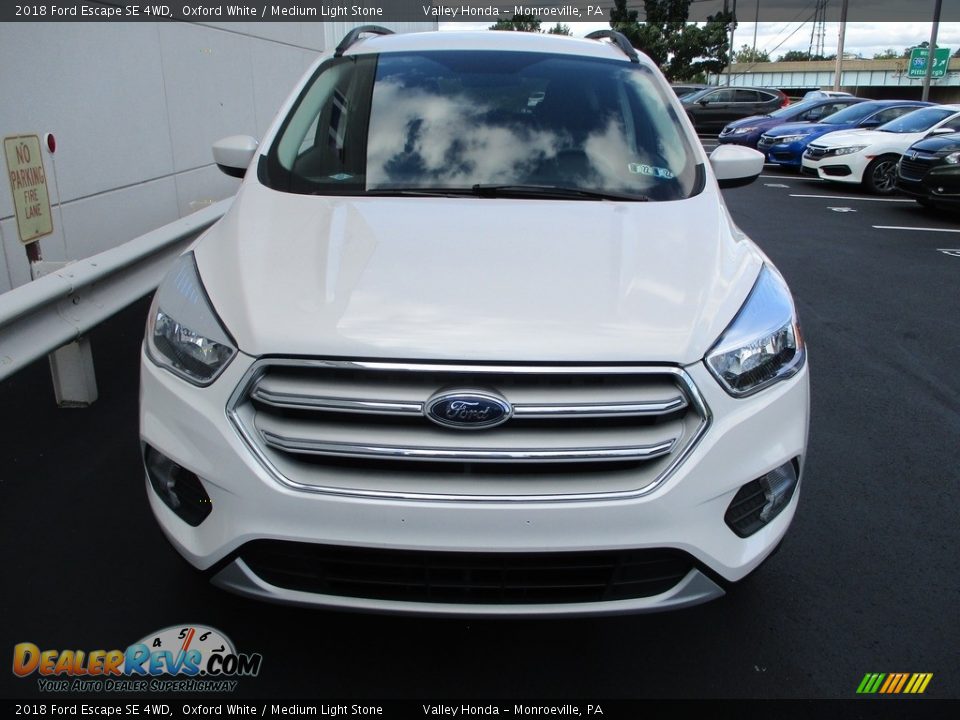 2018 Ford Escape SE 4WD Oxford White / Medium Light Stone Photo #9