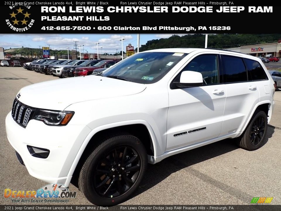 2021 Jeep Grand Cherokee Laredo 4x4 Bright White / Black Photo #1