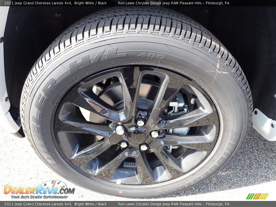 2021 Jeep Grand Cherokee Laredo 4x4 Bright White / Black Photo #10