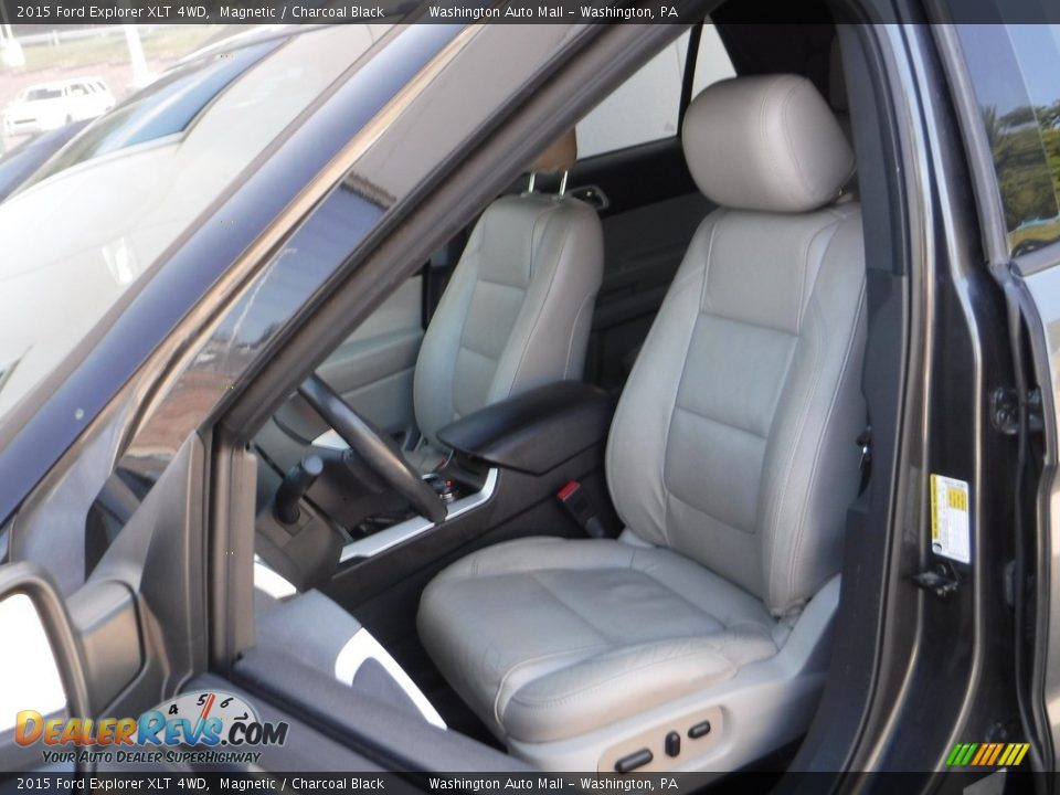 2015 Ford Explorer XLT 4WD Magnetic / Charcoal Black Photo #27