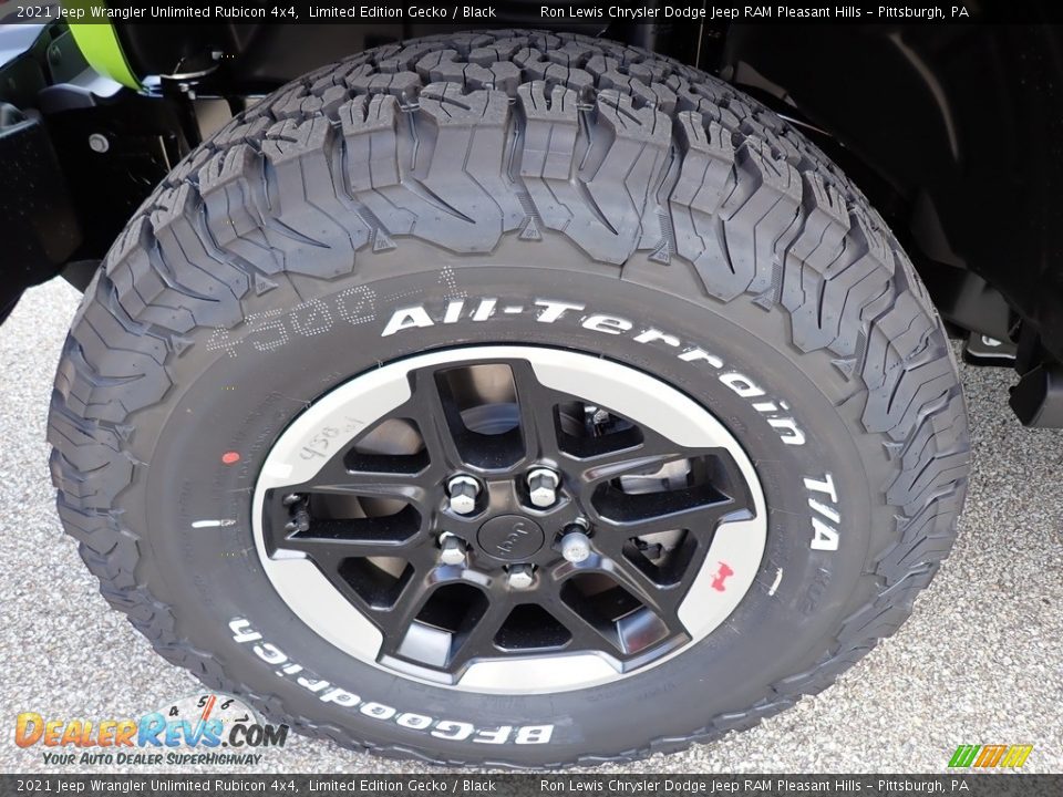 2021 Jeep Wrangler Unlimited Rubicon 4x4 Wheel Photo #10