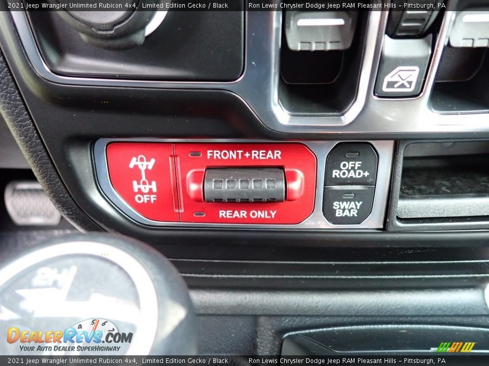 Controls of 2021 Jeep Wrangler Unlimited Rubicon 4x4 Photo #17