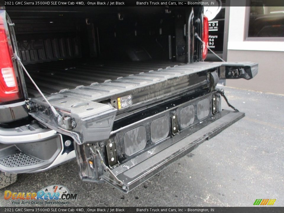 2021 GMC Sierra 3500HD SLE Crew Cab 4WD Onyx Black / Jet Black Photo #33