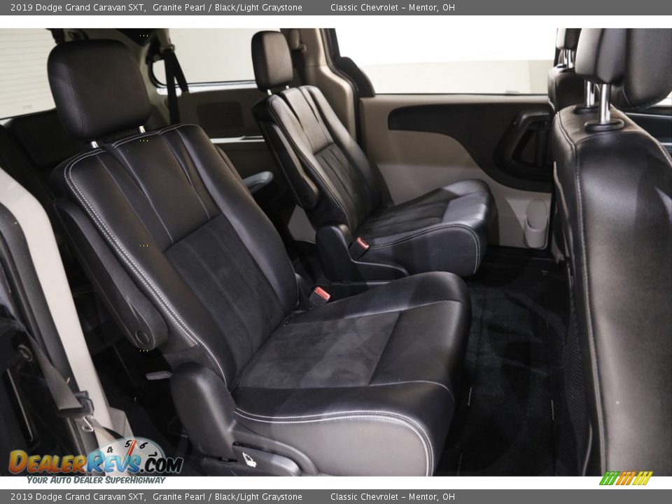 2019 Dodge Grand Caravan SXT Granite Pearl / Black/Light Graystone Photo #16