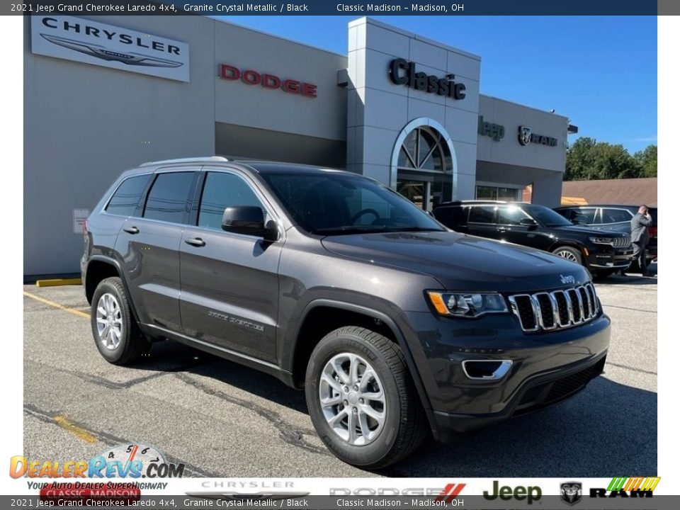 2021 Jeep Grand Cherokee Laredo 4x4 Granite Crystal Metallic / Black Photo #1