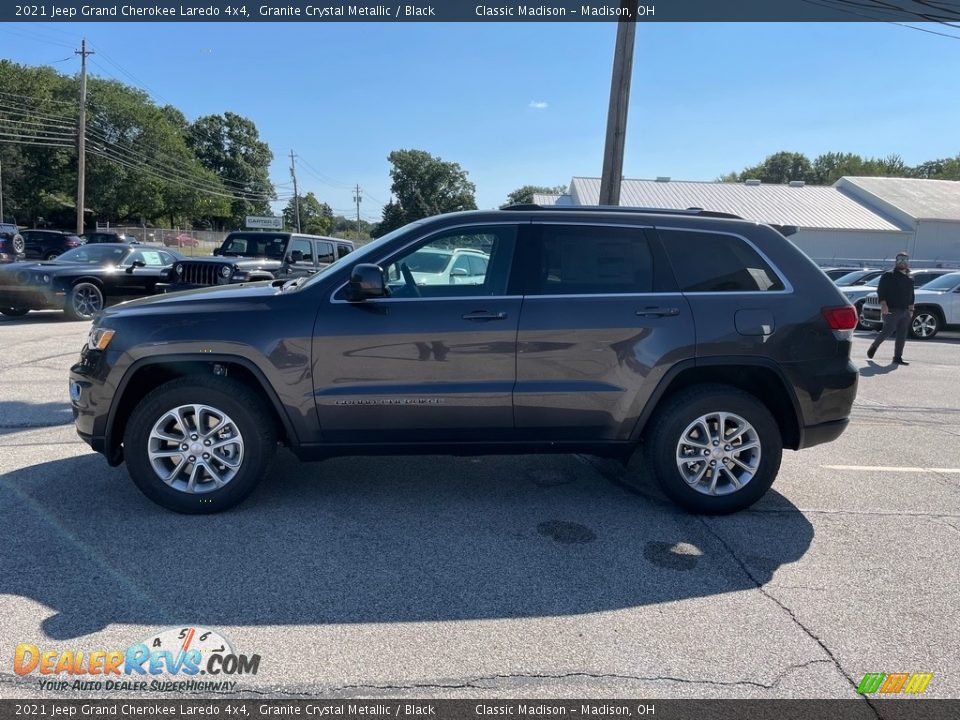 2021 Jeep Grand Cherokee Laredo 4x4 Granite Crystal Metallic / Black Photo #3