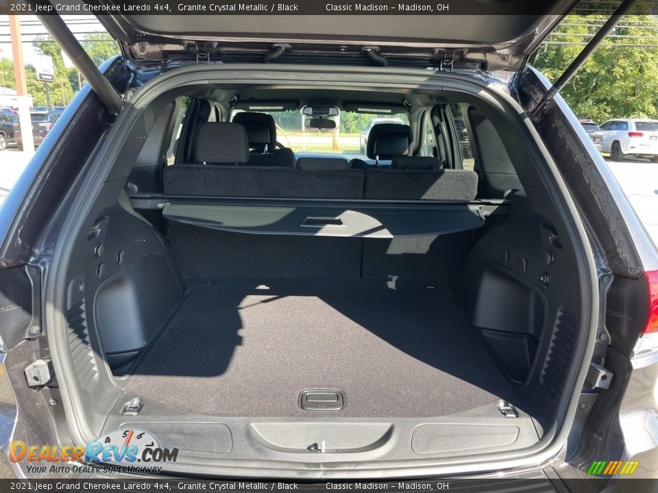 2021 Jeep Grand Cherokee Laredo 4x4 Granite Crystal Metallic / Black Photo #4