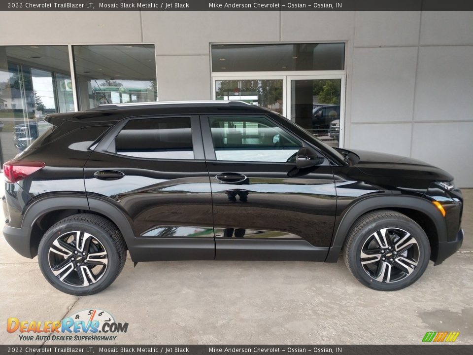 2022 Chevrolet TrailBlazer LT Mosaic Black Metallic / Jet Black Photo #3