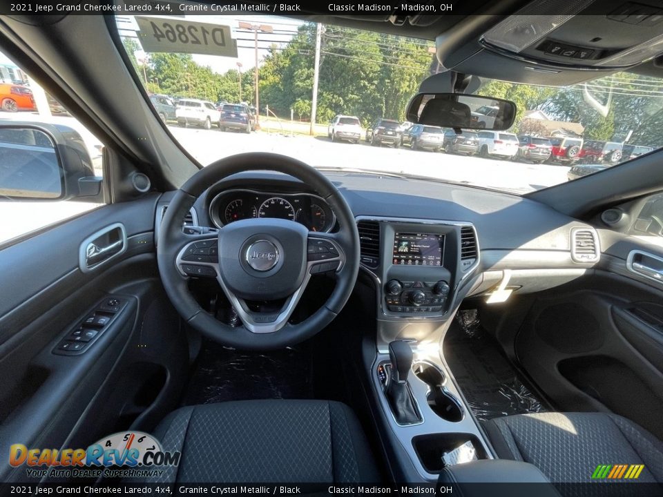 2021 Jeep Grand Cherokee Laredo 4x4 Granite Crystal Metallic / Black Photo #8