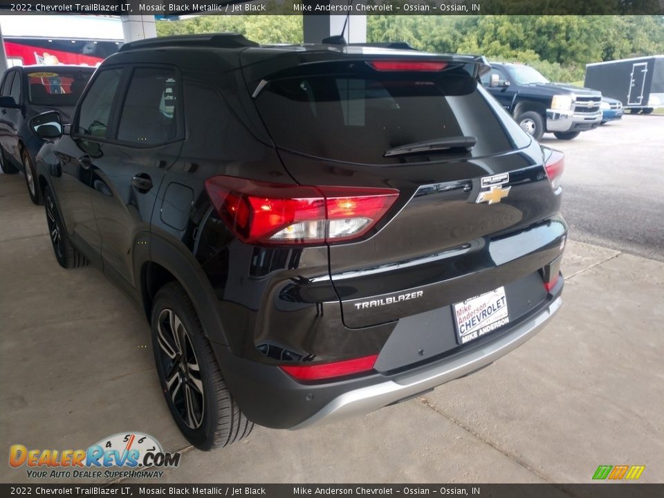 2022 Chevrolet TrailBlazer LT Mosaic Black Metallic / Jet Black Photo #8