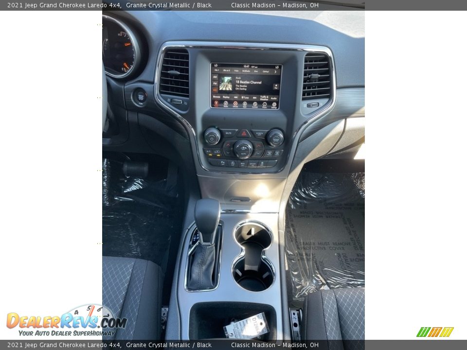 2021 Jeep Grand Cherokee Laredo 4x4 Granite Crystal Metallic / Black Photo #11