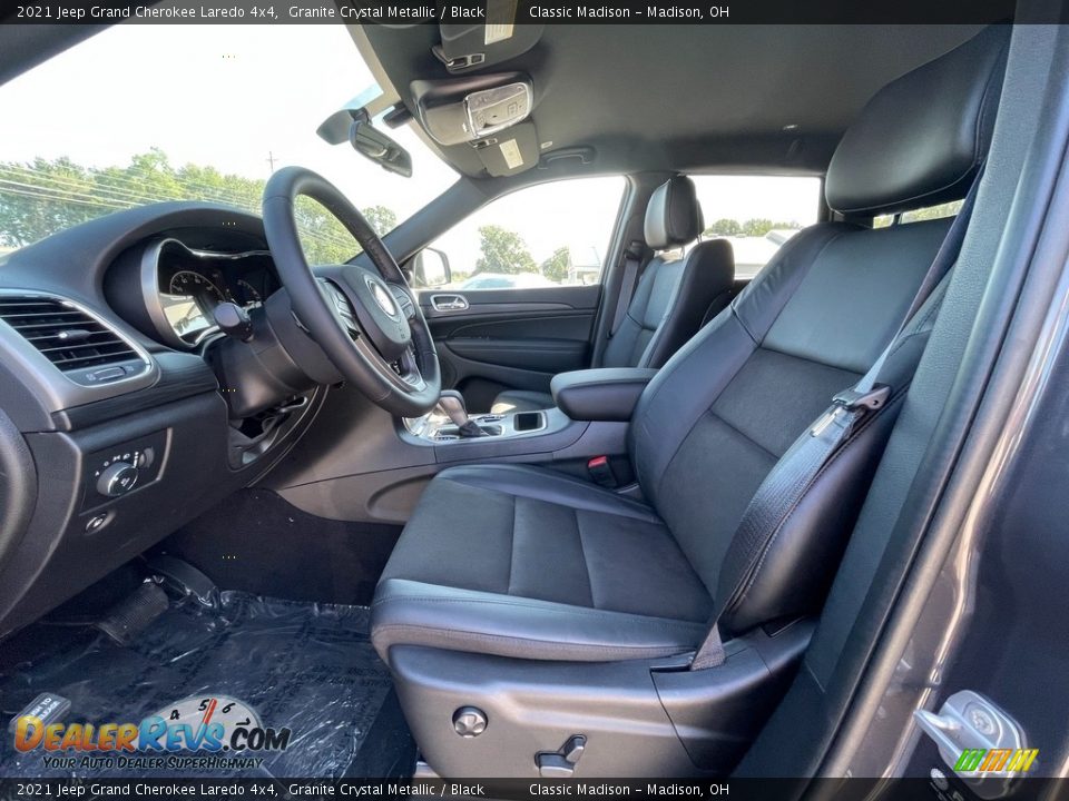 2021 Jeep Grand Cherokee Laredo 4x4 Granite Crystal Metallic / Black Photo #2
