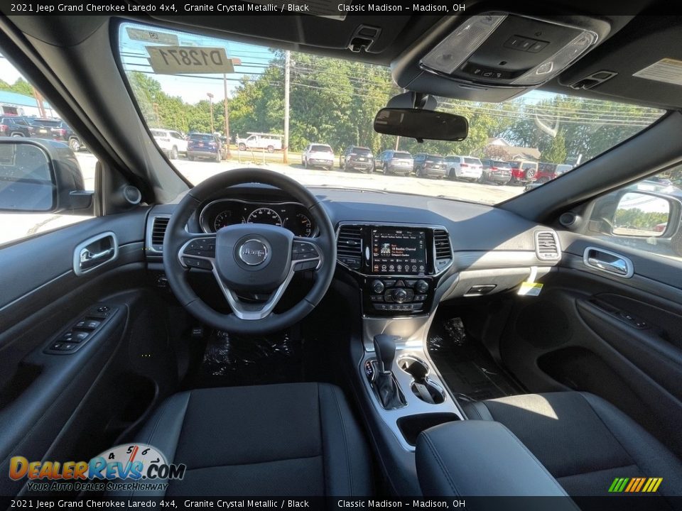 2021 Jeep Grand Cherokee Laredo 4x4 Granite Crystal Metallic / Black Photo #4