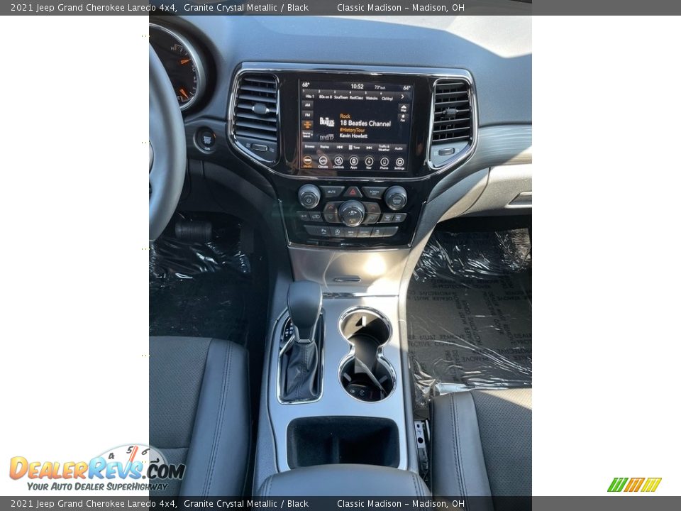2021 Jeep Grand Cherokee Laredo 4x4 Granite Crystal Metallic / Black Photo #6