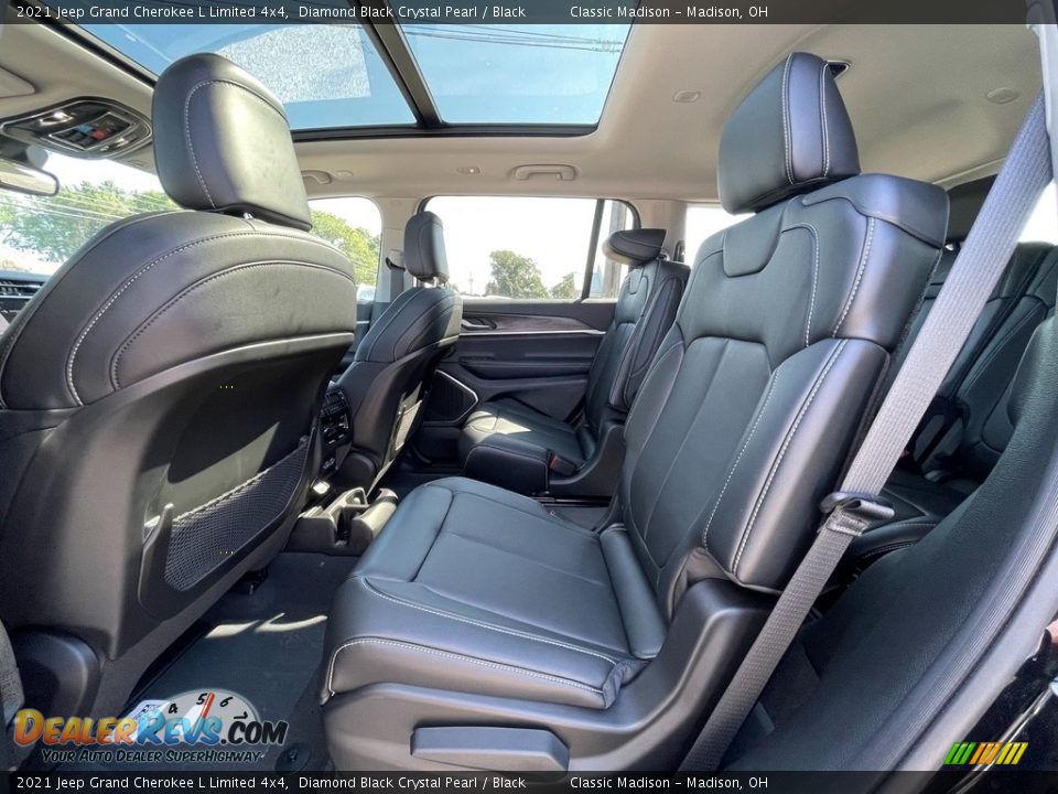 2021 Jeep Grand Cherokee L Limited 4x4 Diamond Black Crystal Pearl / Black Photo #3