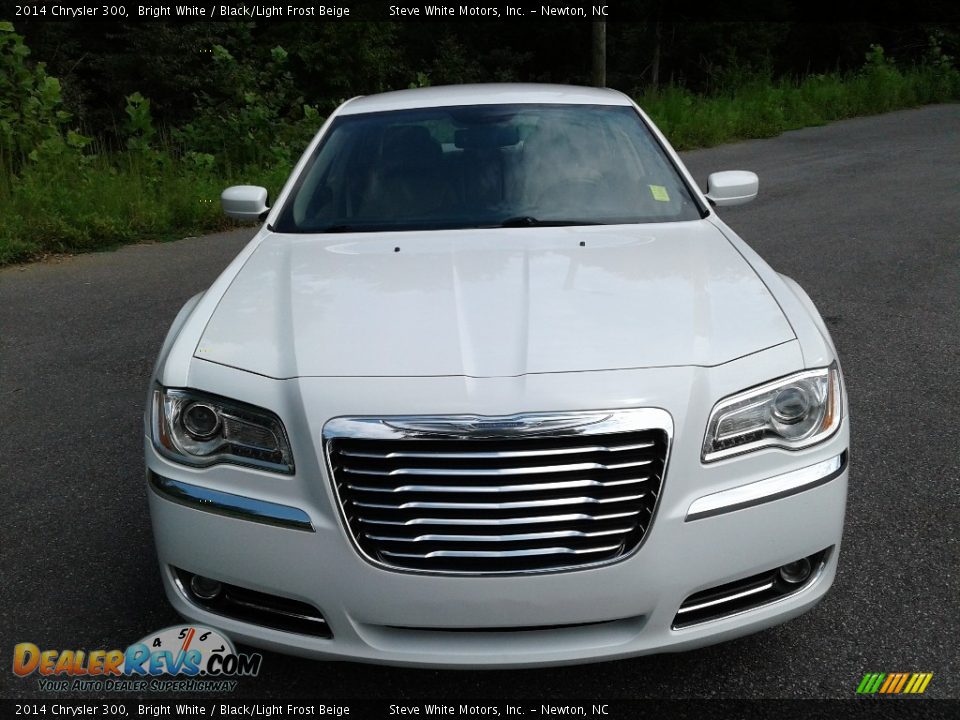 2014 Chrysler 300 Bright White / Black/Light Frost Beige Photo #4