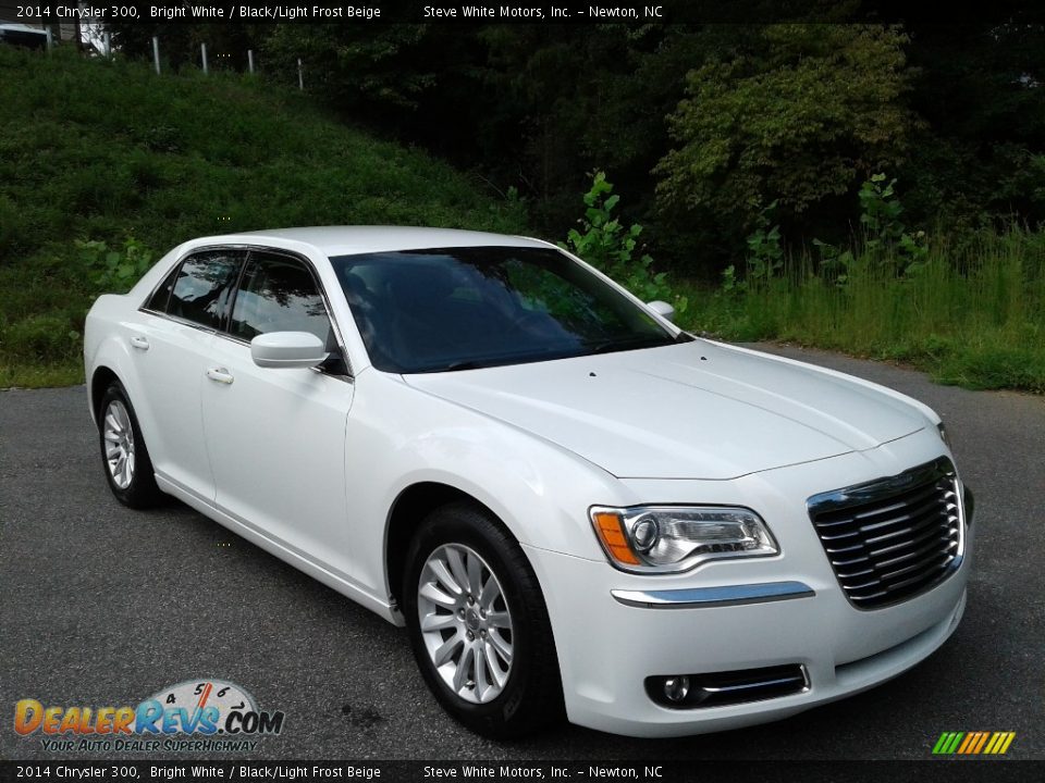 2014 Chrysler 300 Bright White / Black/Light Frost Beige Photo #5