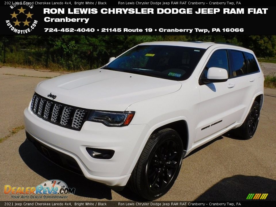 2021 Jeep Grand Cherokee Laredo 4x4 Bright White / Black Photo #1