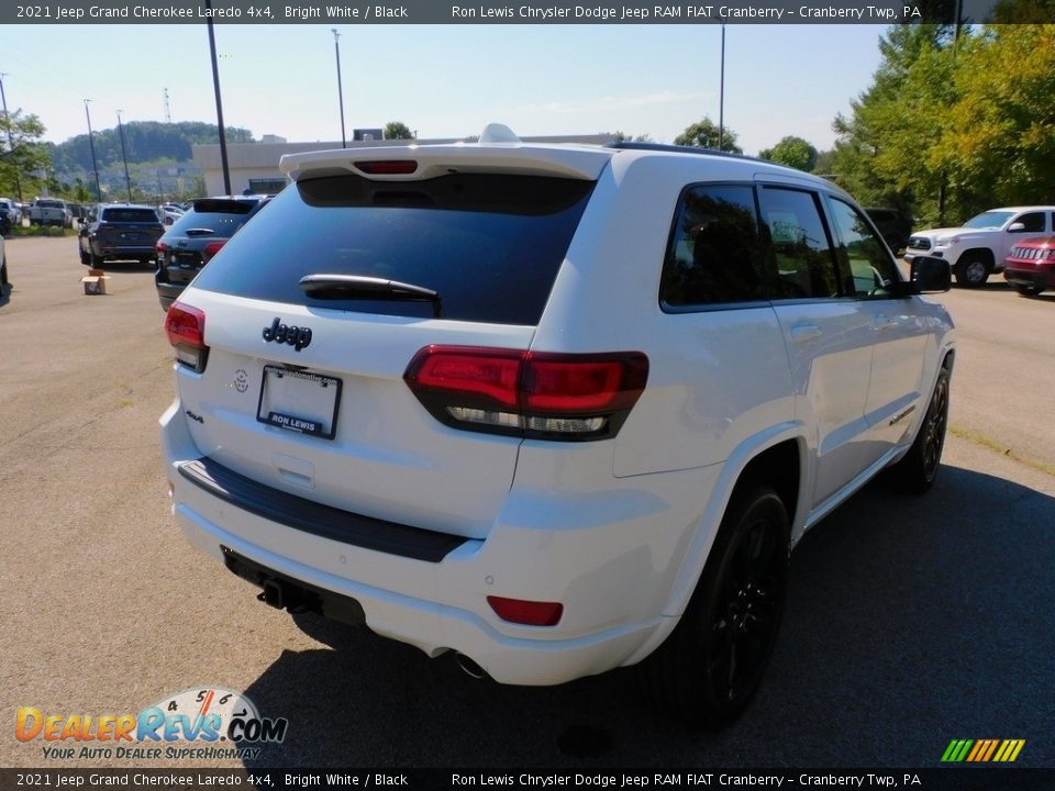 2021 Jeep Grand Cherokee Laredo 4x4 Bright White / Black Photo #5