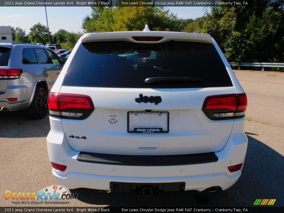 2021 Jeep Grand Cherokee Laredo 4x4 Bright White / Black Photo #6