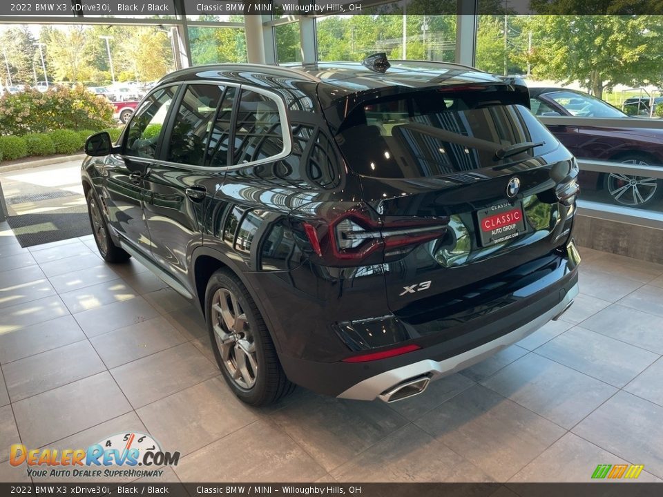 2022 BMW X3 xDrive30i Black / Black Photo #2