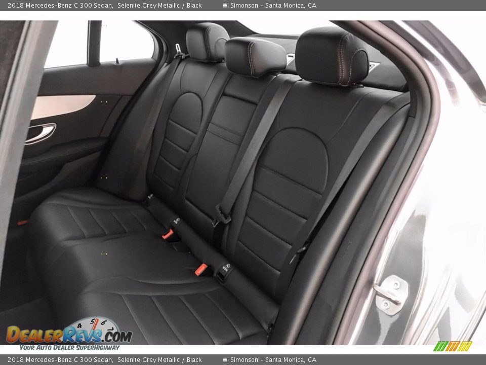 2018 Mercedes-Benz C 300 Sedan Selenite Grey Metallic / Black Photo #17