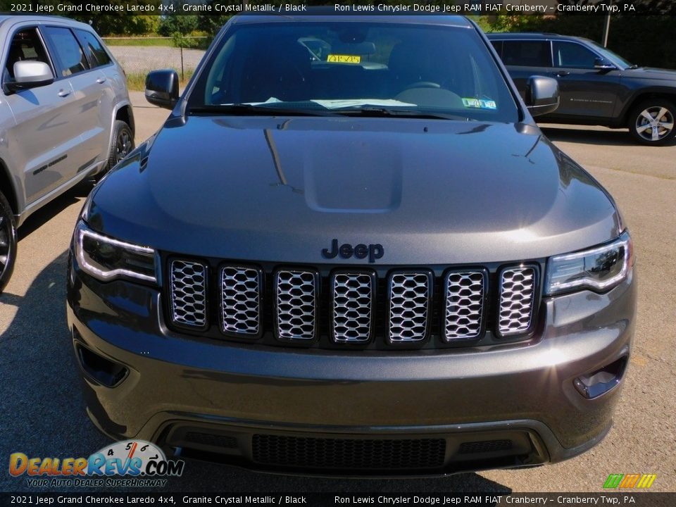 2021 Jeep Grand Cherokee Laredo 4x4 Granite Crystal Metallic / Black Photo #2