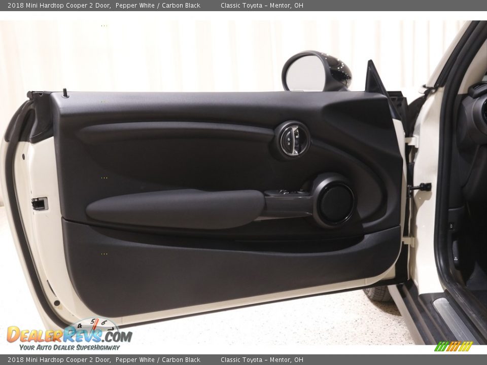 2018 Mini Hardtop Cooper 2 Door Pepper White / Carbon Black Photo #4