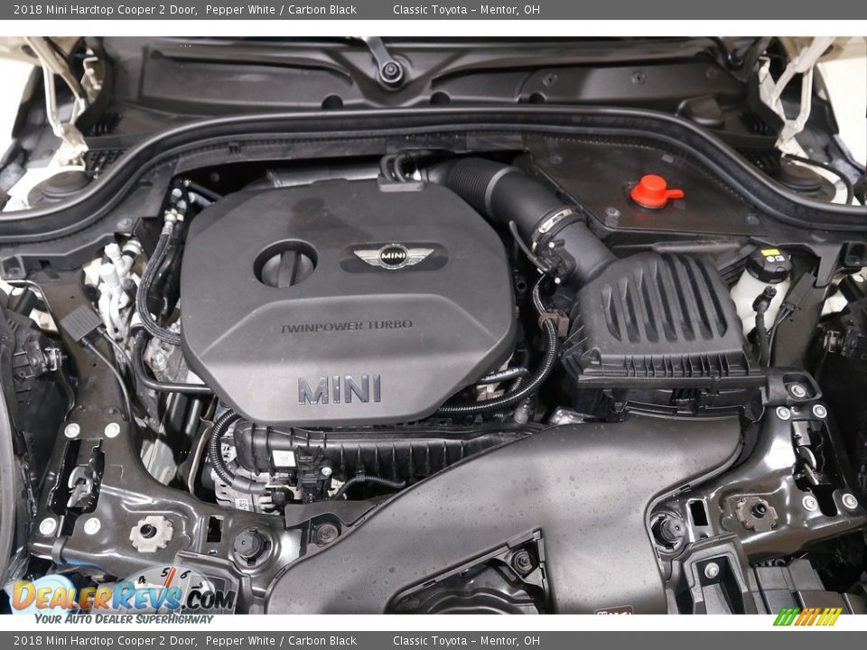 2018 Mini Hardtop Cooper 2 Door Pepper White / Carbon Black Photo #18