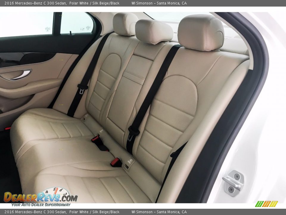 2016 Mercedes-Benz C 300 Sedan Polar White / Silk Beige/Black Photo #17