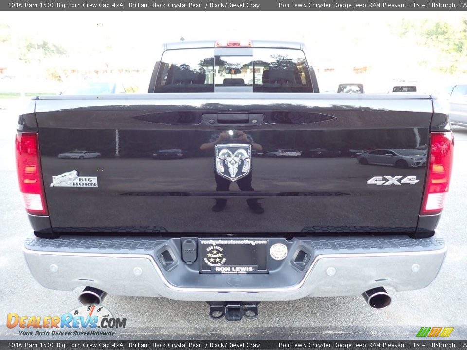 2016 Ram 1500 Big Horn Crew Cab 4x4 Brilliant Black Crystal Pearl / Black/Diesel Gray Photo #4