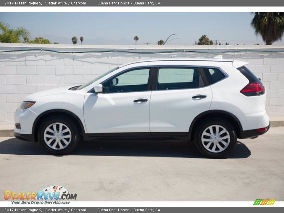 2017 Nissan Rogue S Glacier White / Charcoal Photo #10