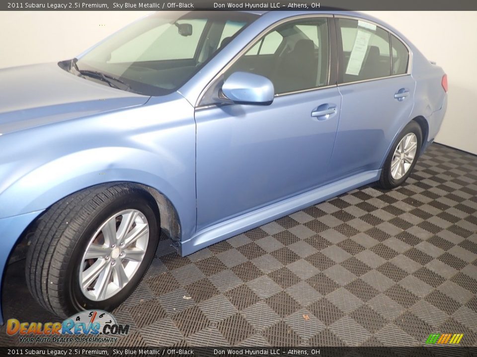 2011 Subaru Legacy 2.5i Premium Sky Blue Metallic / Off-Black Photo #11