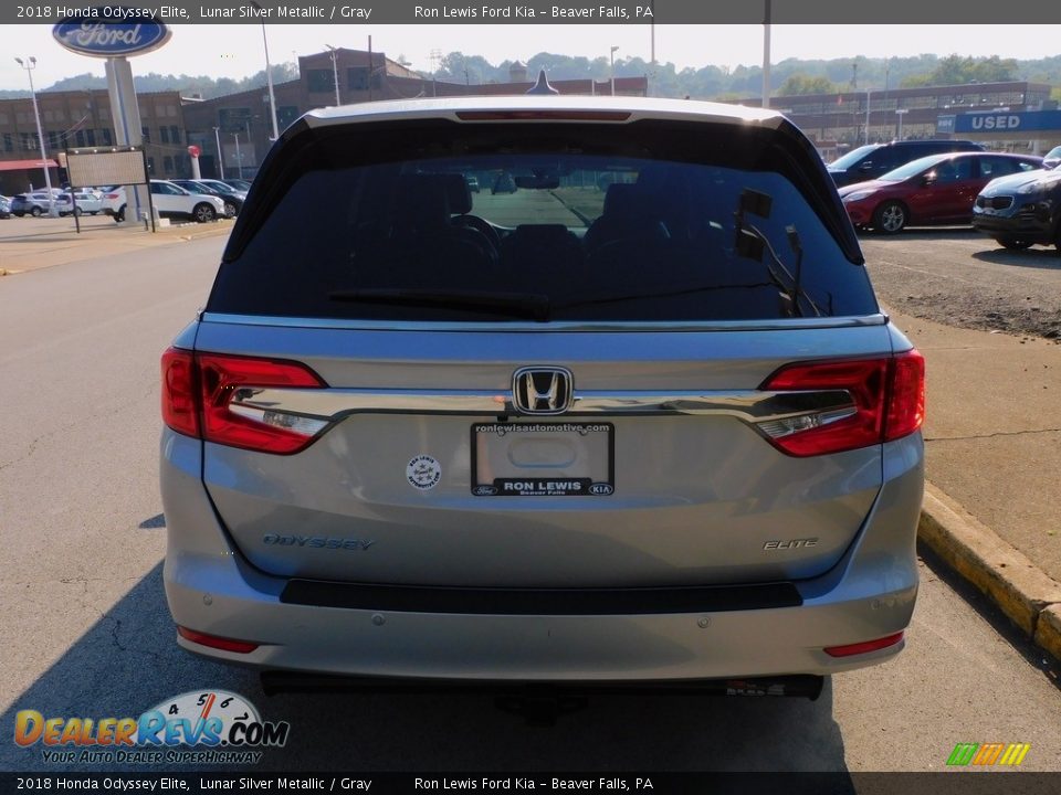 2018 Honda Odyssey Elite Lunar Silver Metallic / Gray Photo #3