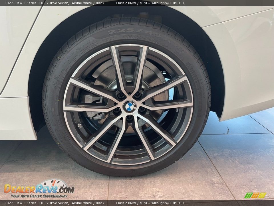 2022 BMW 3 Series 330i xDrive Sedan Alpine White / Black Photo #3