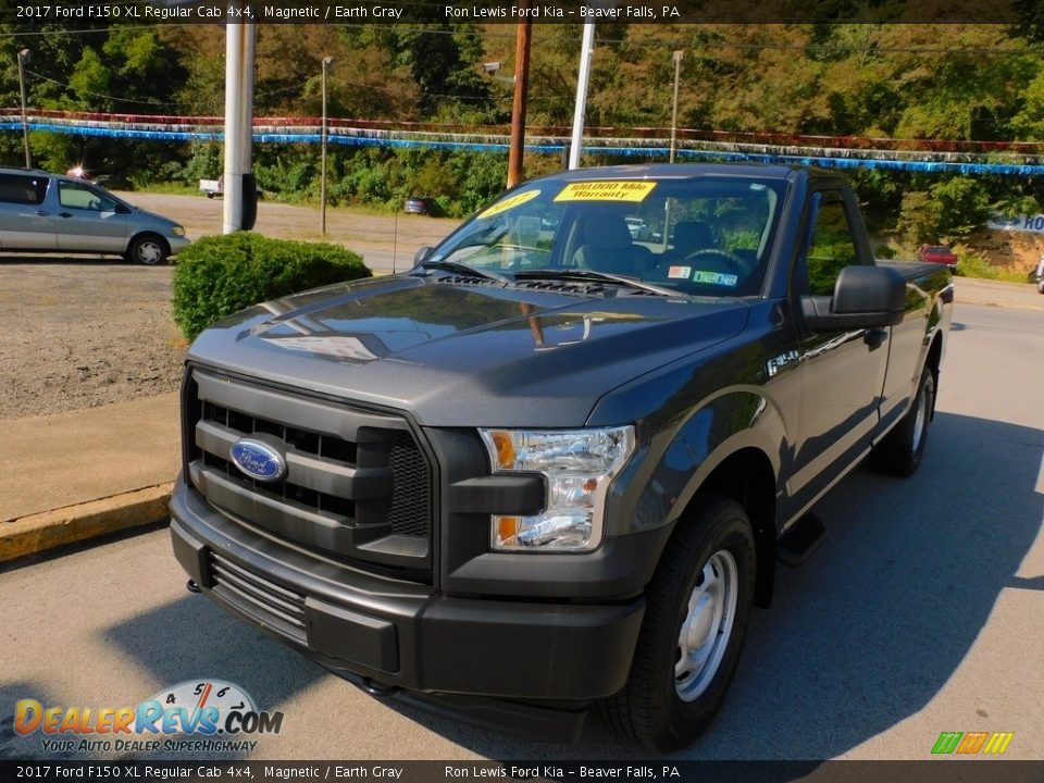 2017 Ford F150 XL Regular Cab 4x4 Magnetic / Earth Gray Photo #7