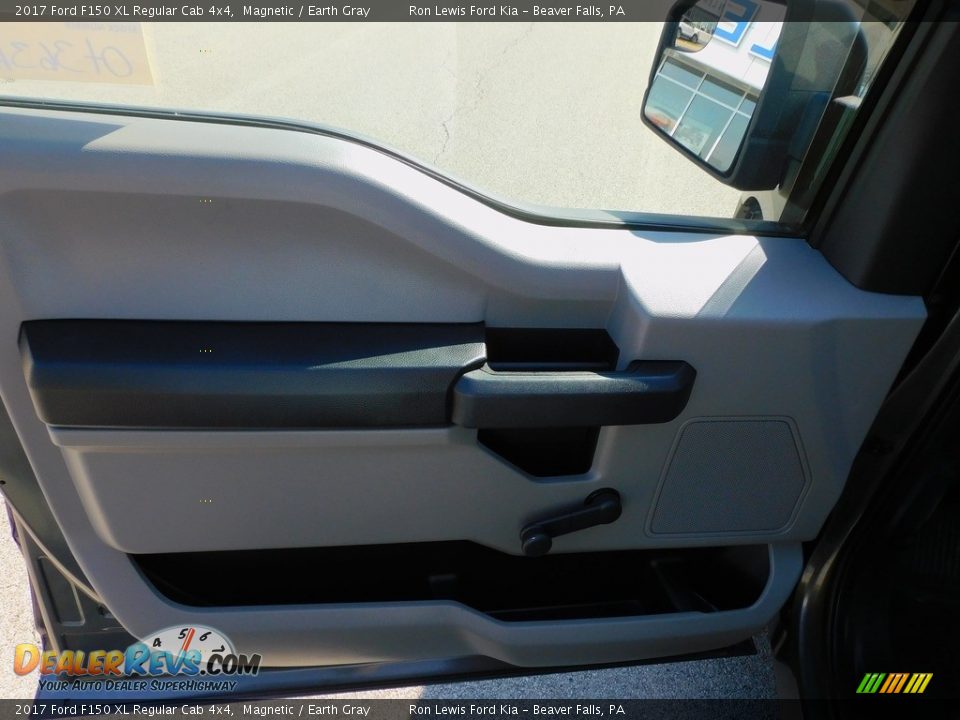 2017 Ford F150 XL Regular Cab 4x4 Magnetic / Earth Gray Photo #13