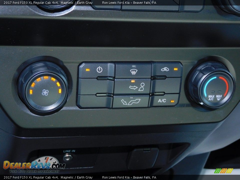 2017 Ford F150 XL Regular Cab 4x4 Magnetic / Earth Gray Photo #15