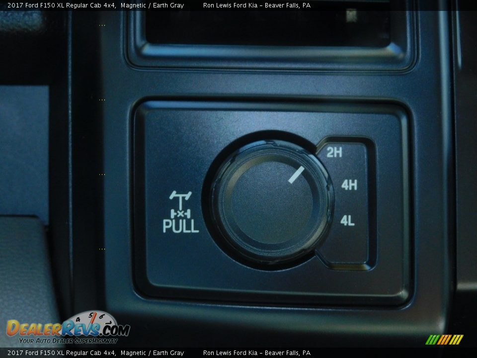 2017 Ford F150 XL Regular Cab 4x4 Magnetic / Earth Gray Photo #16