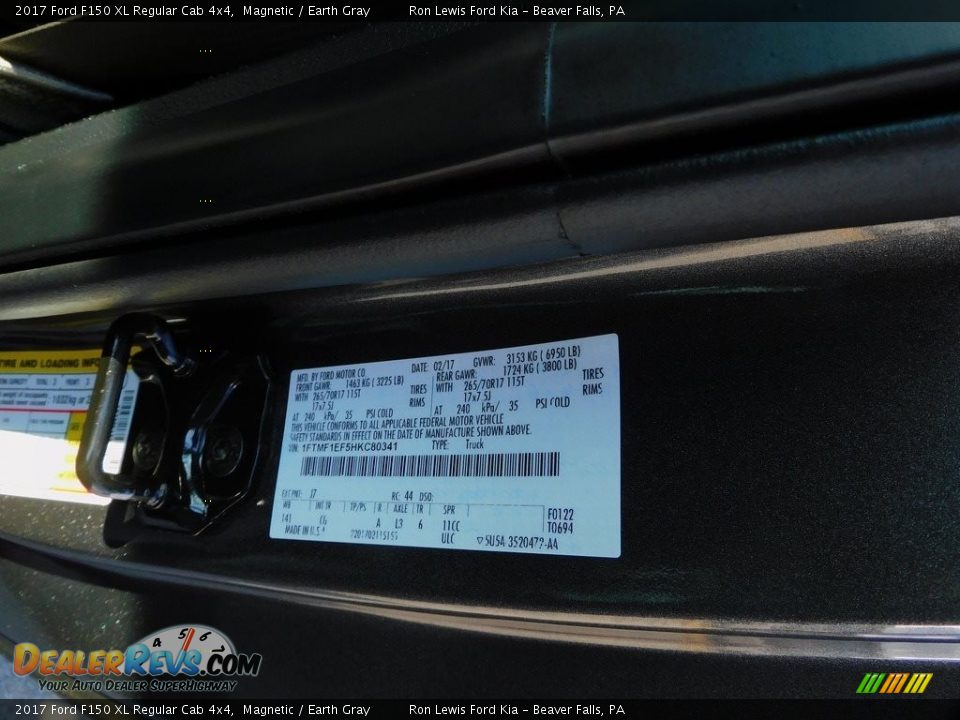 2017 Ford F150 XL Regular Cab 4x4 Magnetic / Earth Gray Photo #20