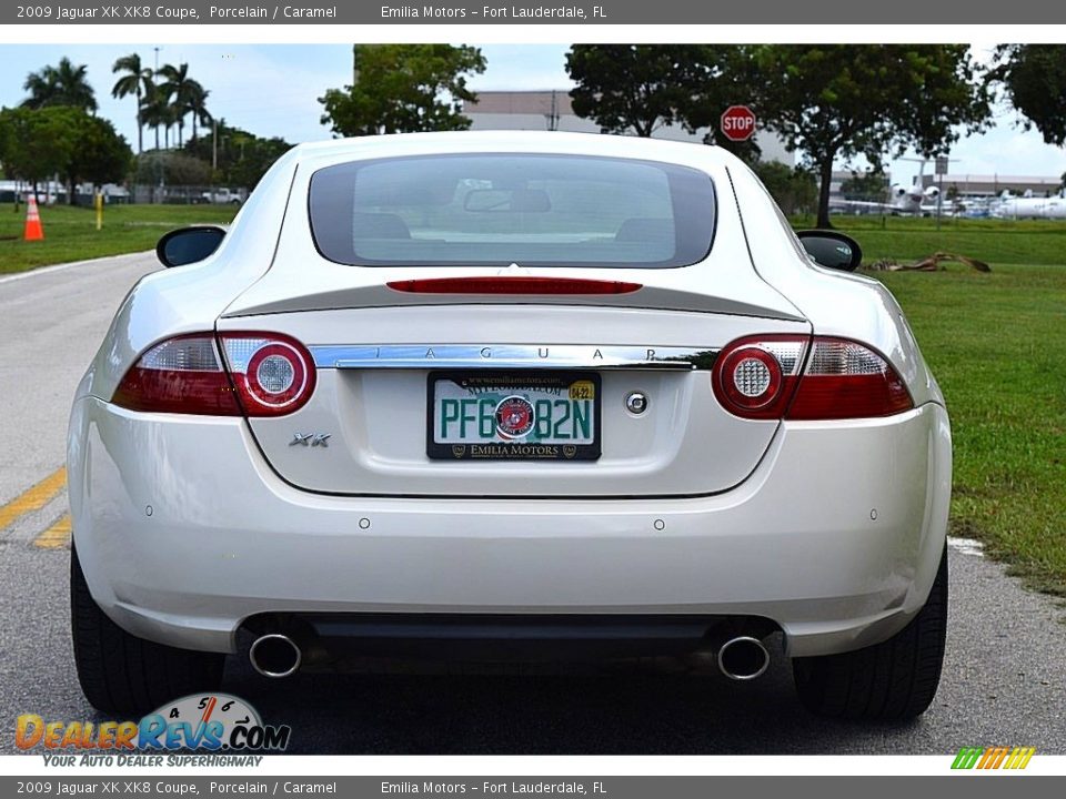 2009 Jaguar XK XK8 Coupe Porcelain / Caramel Photo #7